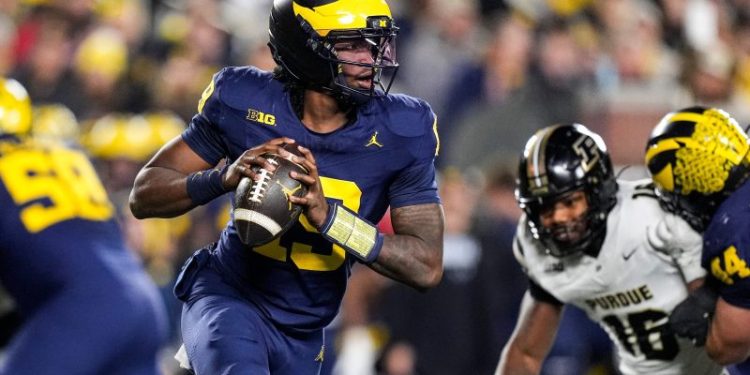 Here comes Michigan (and maybe Texas), here to inject CFP chaos