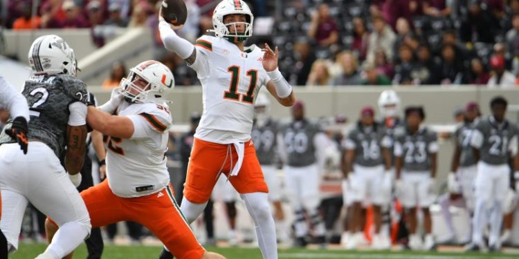 Miami keeps heat on CFP committee, but Notre Dame has nothing to fear