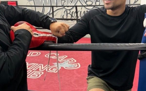 Manny Pacquiao’s son to make pro boxing debut