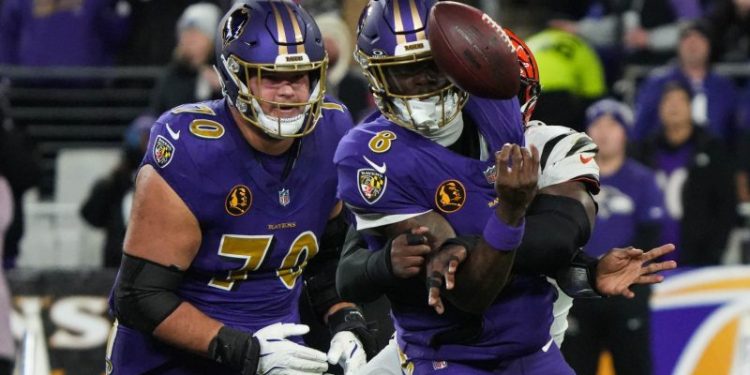 NFL playoff picture: First place changes hands atop an AFC division