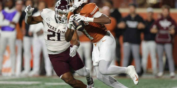 Texas beating Texas A&M leads Friday’s college football winners, losers