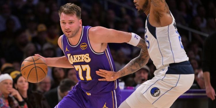 Doncic leads Lakers past Mavericks to win NBA Cup group: Highlights