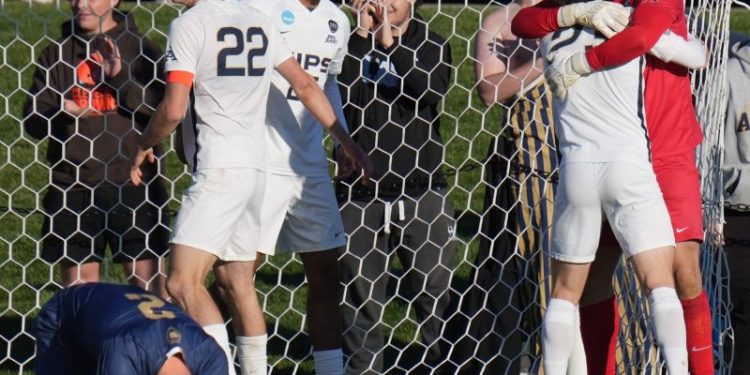 Men’s soccer NCAA tournament Sweet 16 scores, live updates