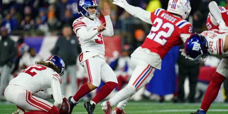 11 biggest NFL field goal fails: Where does Younghoe Koo rank?
