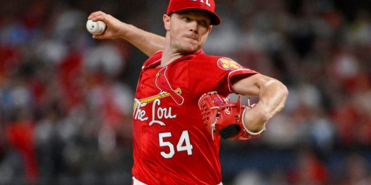 New Red Sox pitcher takes shots at rivals: ‘Easy to hate the Yankees’