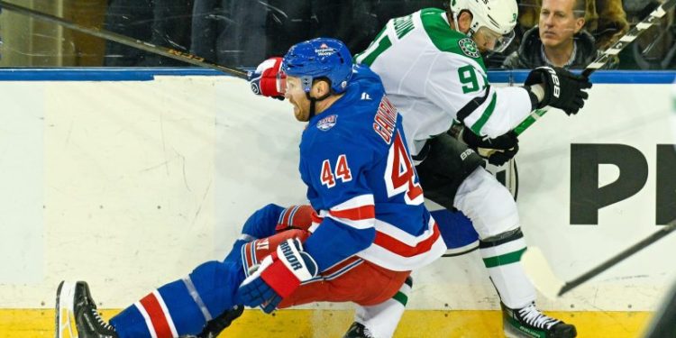 Stars forward likely out for season with ACL injury