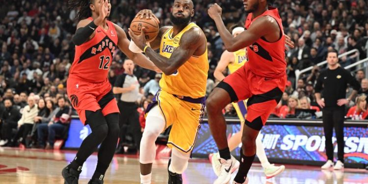 LeBron James’ 10-point game streak, going since 2007, finally ends