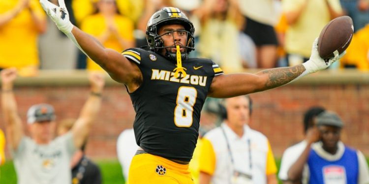 Georgia seeking $390K from Missouri DE in NIL contract dispute after transfer