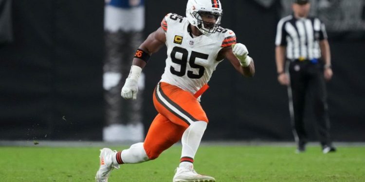 Myles Garrett vs. history: Can Browns’ star break NFL sack record?