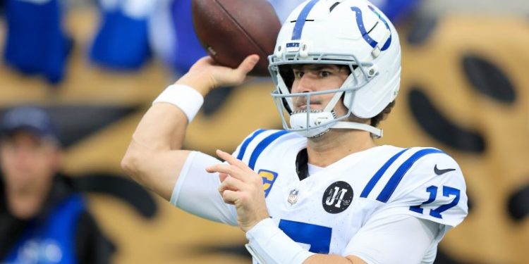 Daniel Jones suffers non-contact injury vs. Jaguars