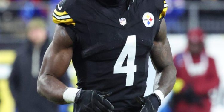 Steelers’ DK Metcalf briefly hospitalized after win vs Ravens