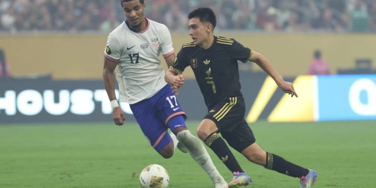 Gilberto Mora injury: Teenage star departs Mexico camp