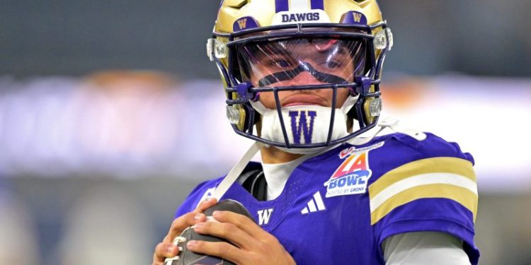 Demond Williams enters transfer portal days after re-signing with Washington