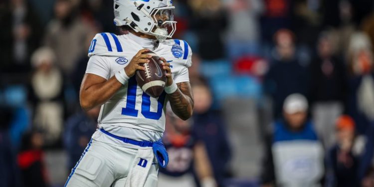 Duke QB entering transfer portal, contract a sticky situation