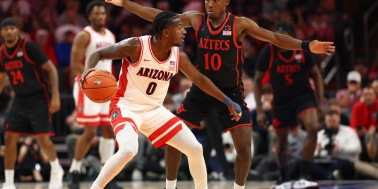 Arizona takes over No. 1 spot in men’s basketball coaches poll