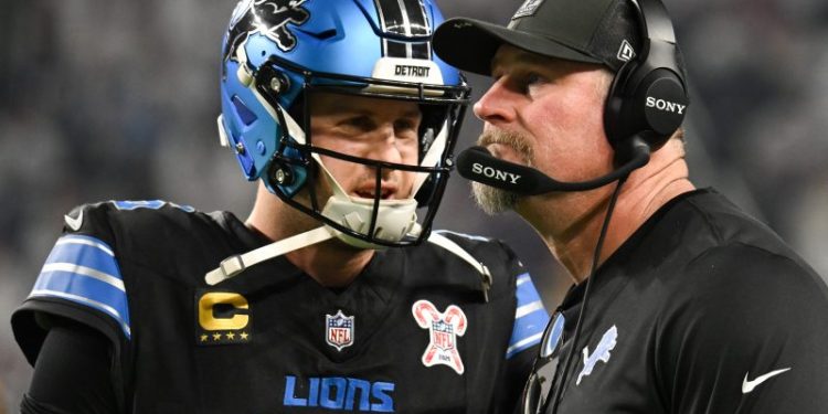 With Week 18 underway, which NFL teams are out of playoff contention?