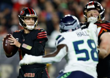 Brock Purdy injury update: 49ers QB suffers stinger in loss
