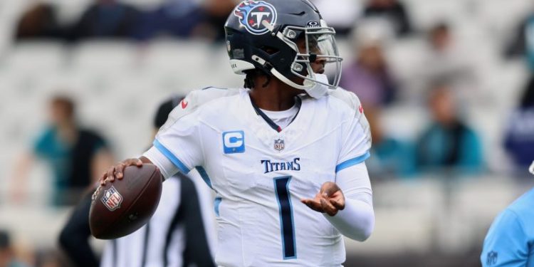 Titans’ Cam Ward injures shoulder, ruled out vs Jags