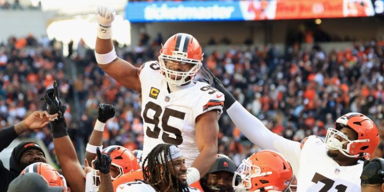 Myles Garrett shows that records don’t change, but the games do