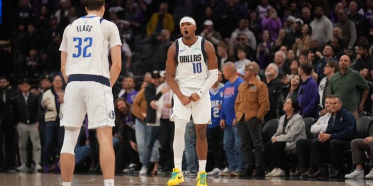 Mavericks guard ices Kings for their sixth straight loss