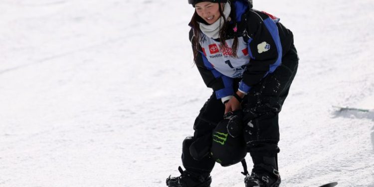 Chloe Kim dislocates shoulder again, putting 2026 Olympics in jeopardy