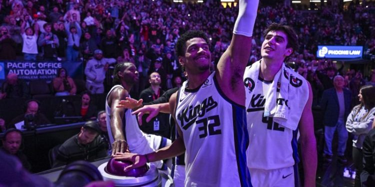 NBA team’s ‘light the beam’ celebration sparks trend