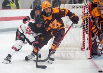 NCAA women’s hockey power rankings: This player made a dazzling assist