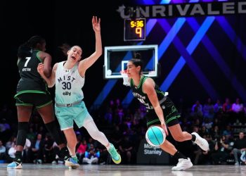 Unrivaled recap: Kelsey Plum game-winner lifts Phantom over Mist