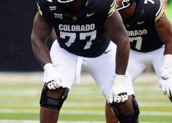 Colorado coach Deion Sanders loses elite player to transfer portal