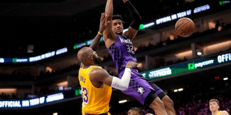 Kings outlast Lakers, Luka scores 42 in loss. Monk electric off bench