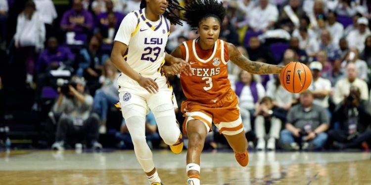 Texas falls, LSU rises six spots in women’s basketball coaches poll