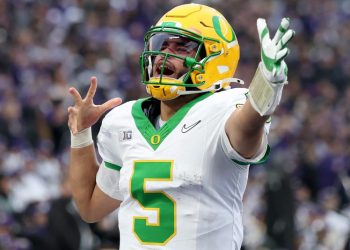 QB’s NFL draft decision makes ’26 class a mess – and ’27 a gem