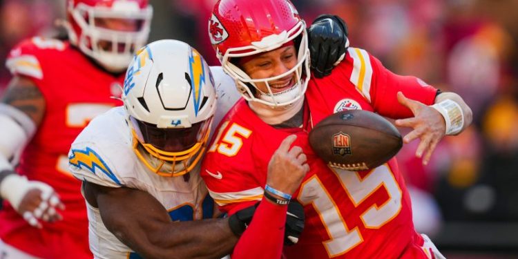 A month after knee surgery, Patrick Mahomes forecasts ’26 season plans
