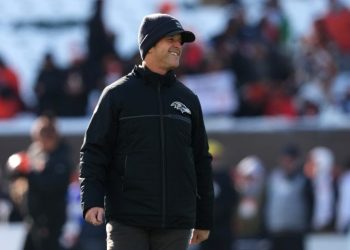 White (and blue) smoke: Giants, Harbaugh finalize five-year deal