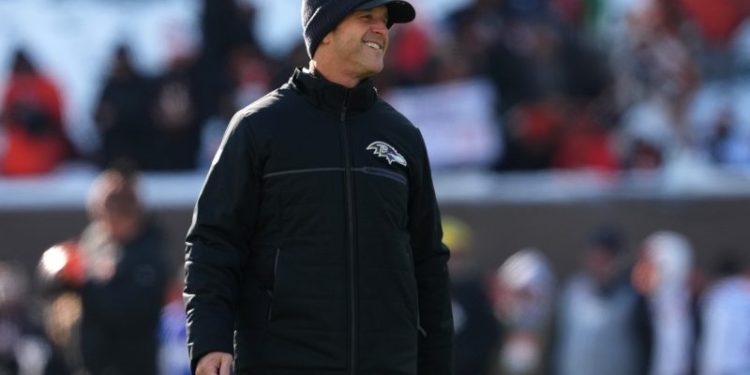 White (and blue) smoke: Giants, Harbaugh finalize five-year deal