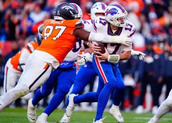 NFL playoff winners and losers: Bills botch their big chance