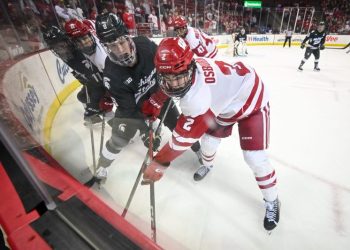 Michigan, Michigan State continue to dominate men’s college hockey