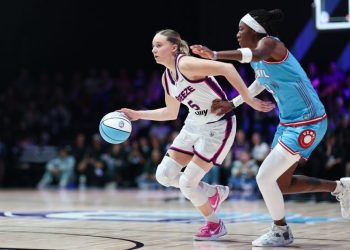 Paige Bueckers wins Unrivaled’s inaugural $50K free throw challenge