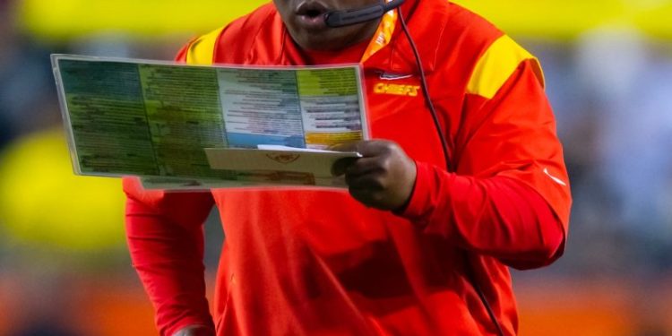 Chiefs bring back Eric Bieniemy to serve as OC in 2026