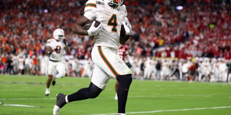 Miami RB throws punch at Indiana player after national championship loss