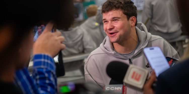 Indiana QB Alberto Mendoza will enter transfer portal: Reports