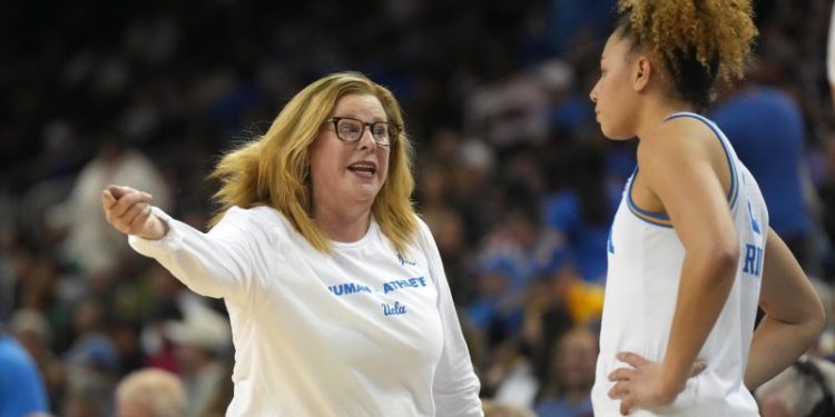 Women’s basketball bracketology: Could UCLA get top seed over UConn?