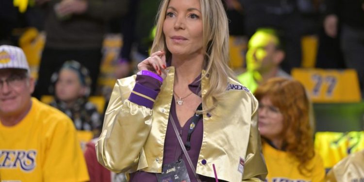Lakers’ Jeanie Buss responds to reported criticism of LeBron James