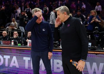 Coaches, players struggle with playing in wake of Minneapolis shooting