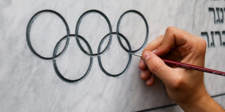 Legendary sports TV producer, Broadcasting Hall of Famer dies at 85