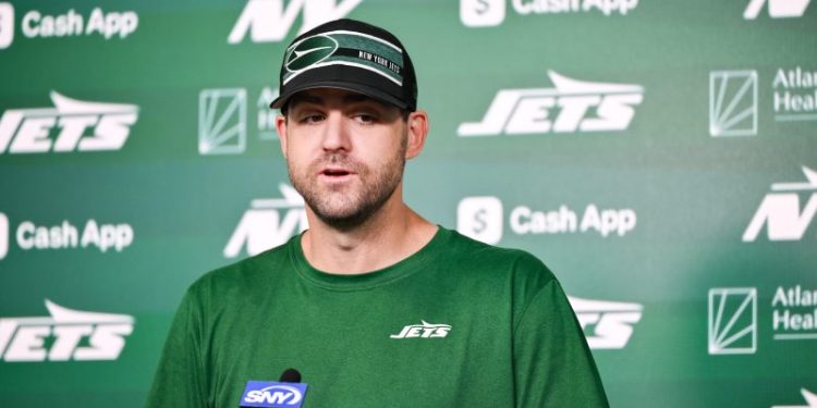 Jets part ways with offensive coordinator after one season