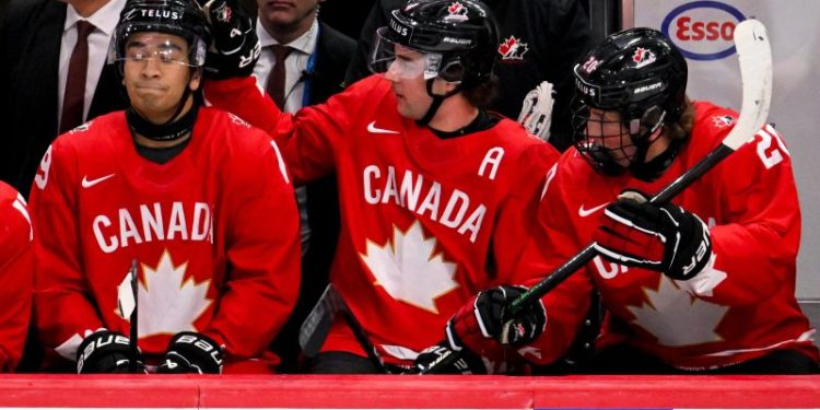 This NCAA rookie leads the projected top 10 D-men in the NHL draft