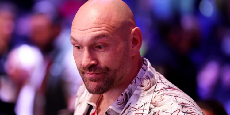 Tyson Fury ends retirement, announces comeback bout for April