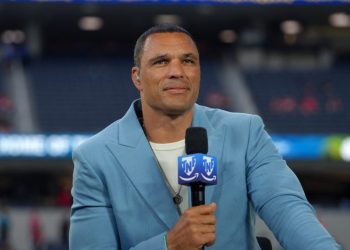 Why ‘relax your tight end’ Super Bowl ad is personal for Hall of Famer