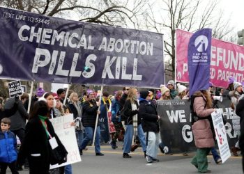 Pro-life organization calls on HHS and FDA to suspend abortion pill approval, tighten safety rules